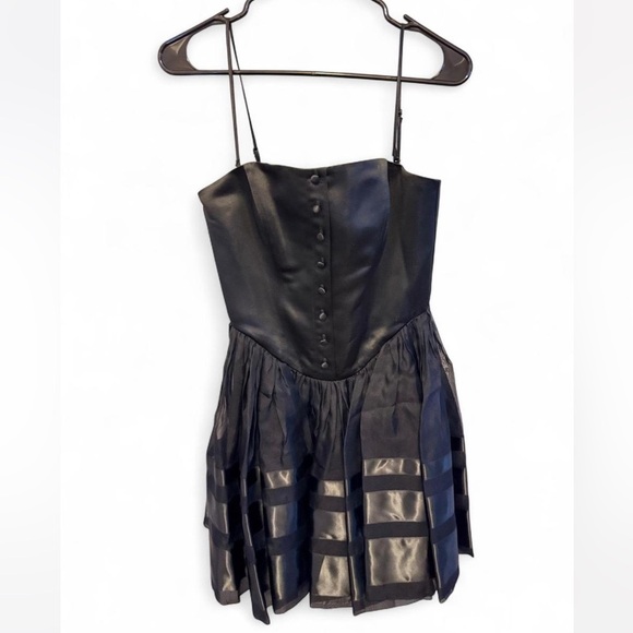 Betsey Johnson 2011 Pre Production Dress Sample! See measurements - Picture 7 of 10